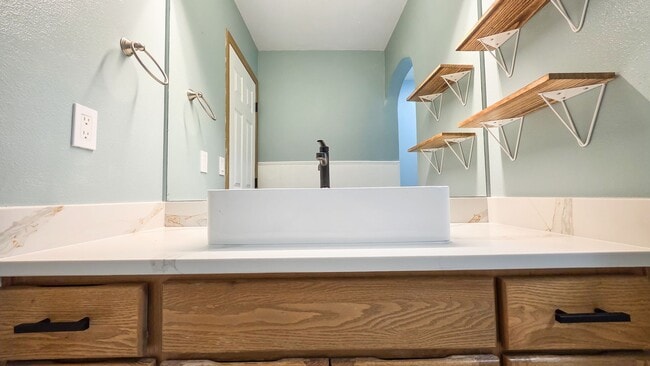 Building Photo - Updated 4-Bed Home Near Future Light Rail ...