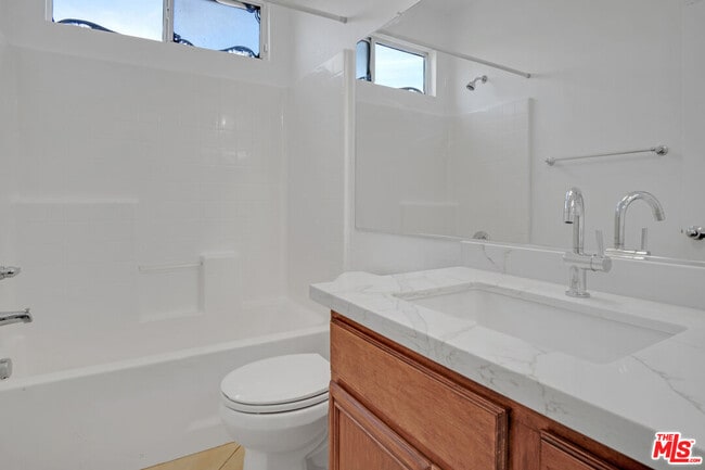 Building Photo - 3811 Eastgate N Rd