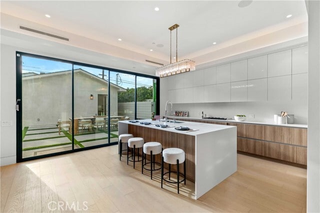 Building Photo - 4532 Katherine Ave