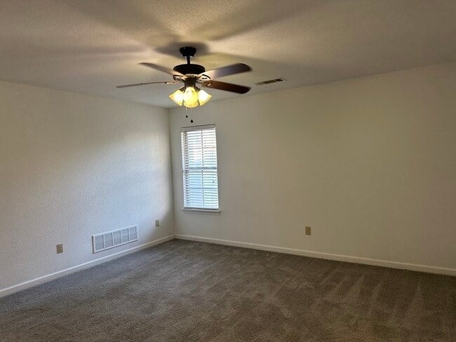 Building Photo - 321 Switchgrass Cove