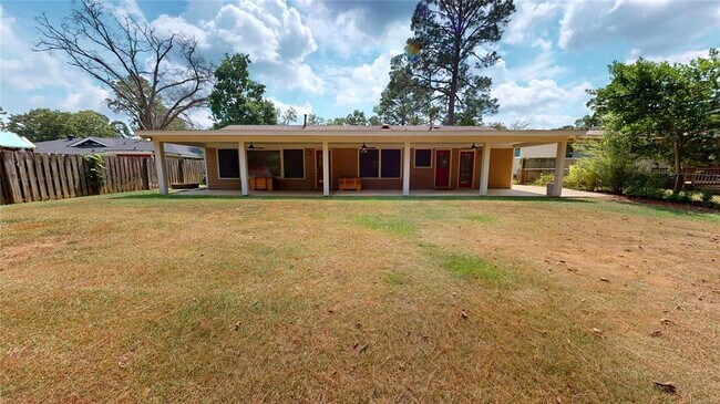 Building Photo - 3549 Mayfair Rd