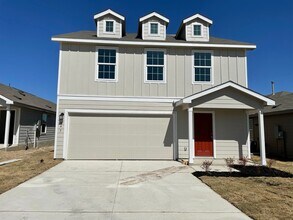 Building Photo - Spacious 4-Bedroom Home with Huge Backyard...
