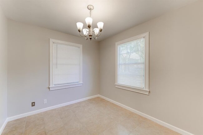 Building Photo - 4311 Ione St