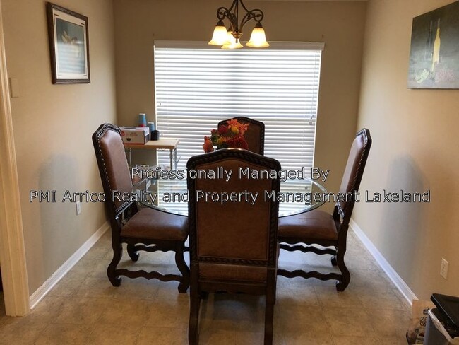 Building Photo - South Lakeland 3 Bedroom with Bonus