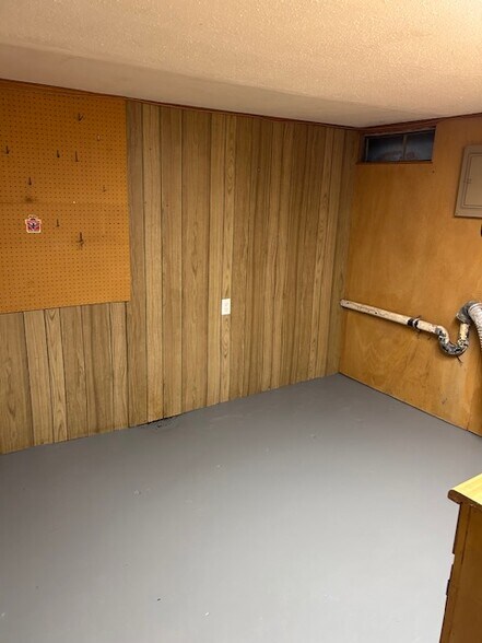 Building Photo - 56 Westminster Rd