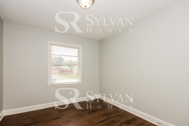 Building Photo - Lease today! No extra charge for contentme...