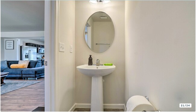 Building Photo - 2020-Built Beautiful 3 Bed 2.5 Bath End-Unit Townhome in Belle Arbor Community in Nashville, TN