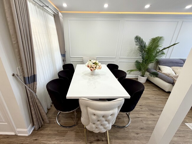 Building Photo - 2350 County Farm Ln