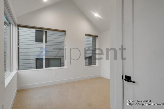 Building Photo - 2623 44th Ave SW