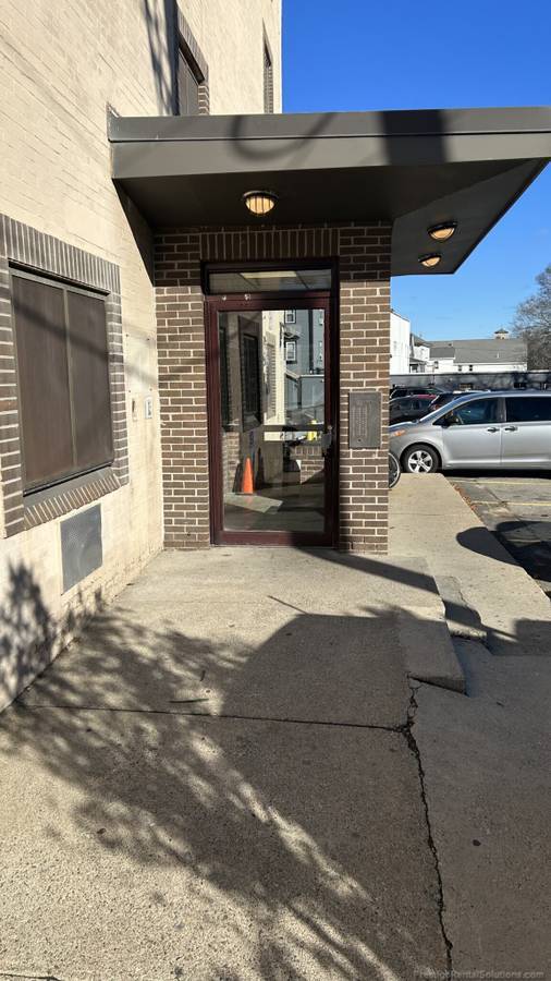 Building Photo - 87 Broad St