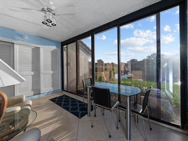 Building Photo - 5415 Verona Dr