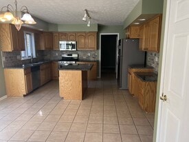 Building Photo - 122 Guygrace Ln