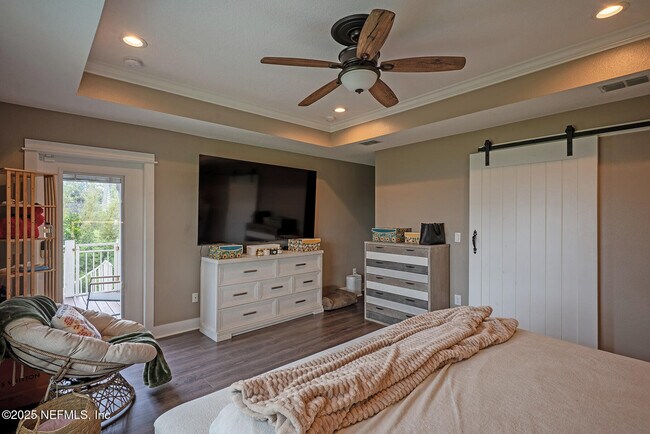 Building Photo - 3693 Lightview Ln