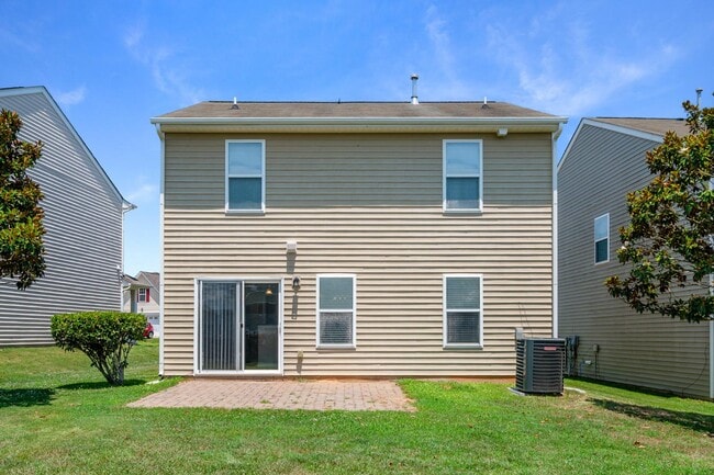 Building Photo - 2937 Westbury Ct