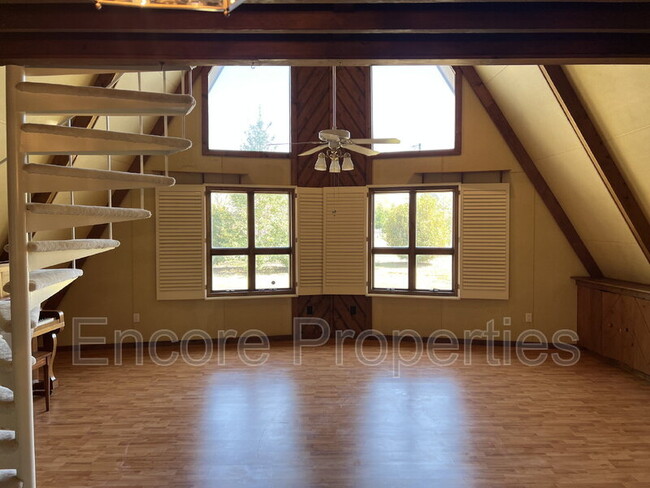 Building Photo - 11890 Milpinos Ln