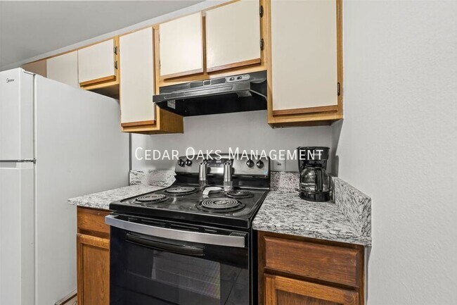 Building Photo - 5809 Samantha St