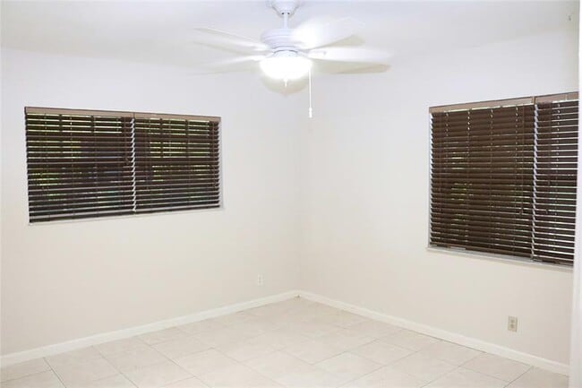 Building Photo - 11200 NW 39th St