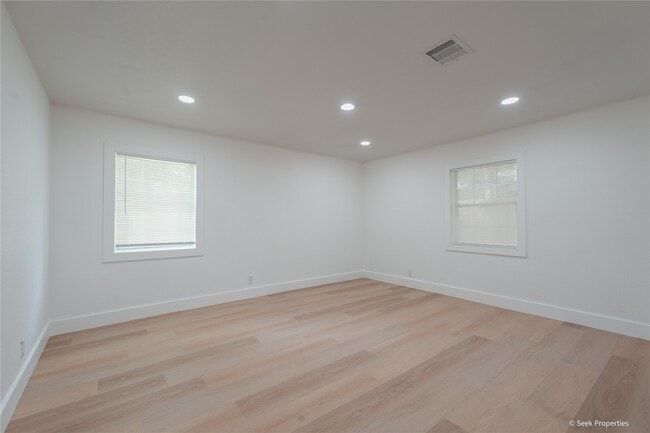 Building Photo - 7942 Hammerly Blvd