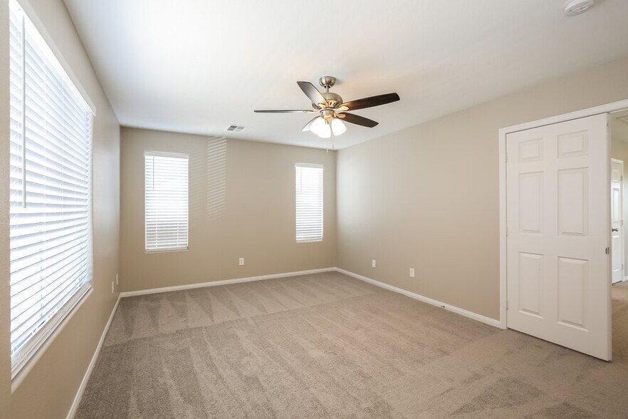 Building Photo - 6217 Boulder Rise St