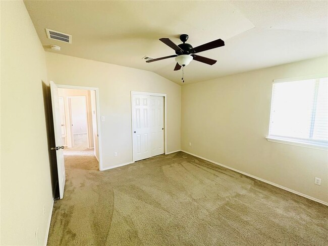 Building Photo - 245 Verano Dr