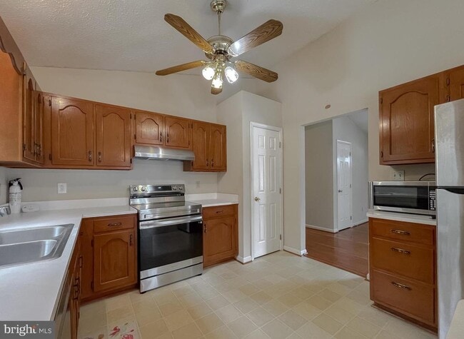Building Photo - 109 Morris Dr