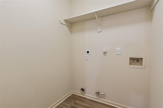 Building Photo - 1623 Brazos Gate Dr
