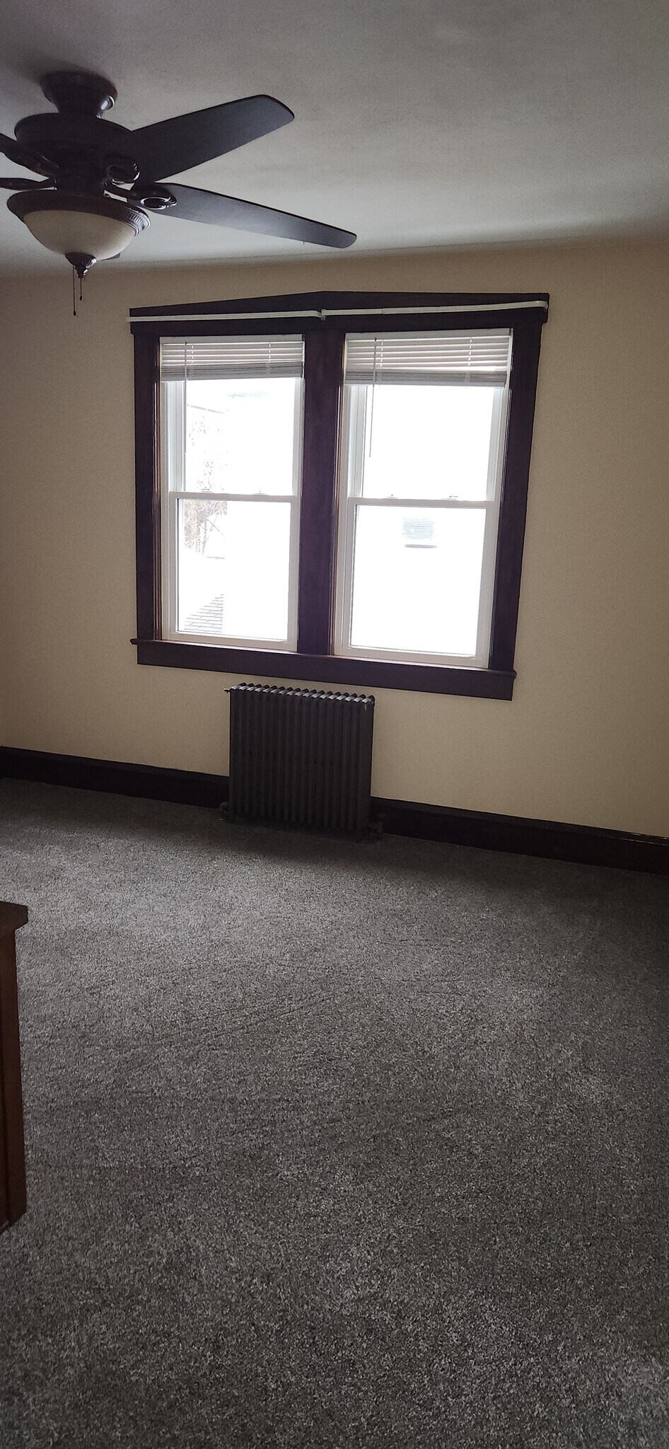 Building Photo - 340 S Jackson St