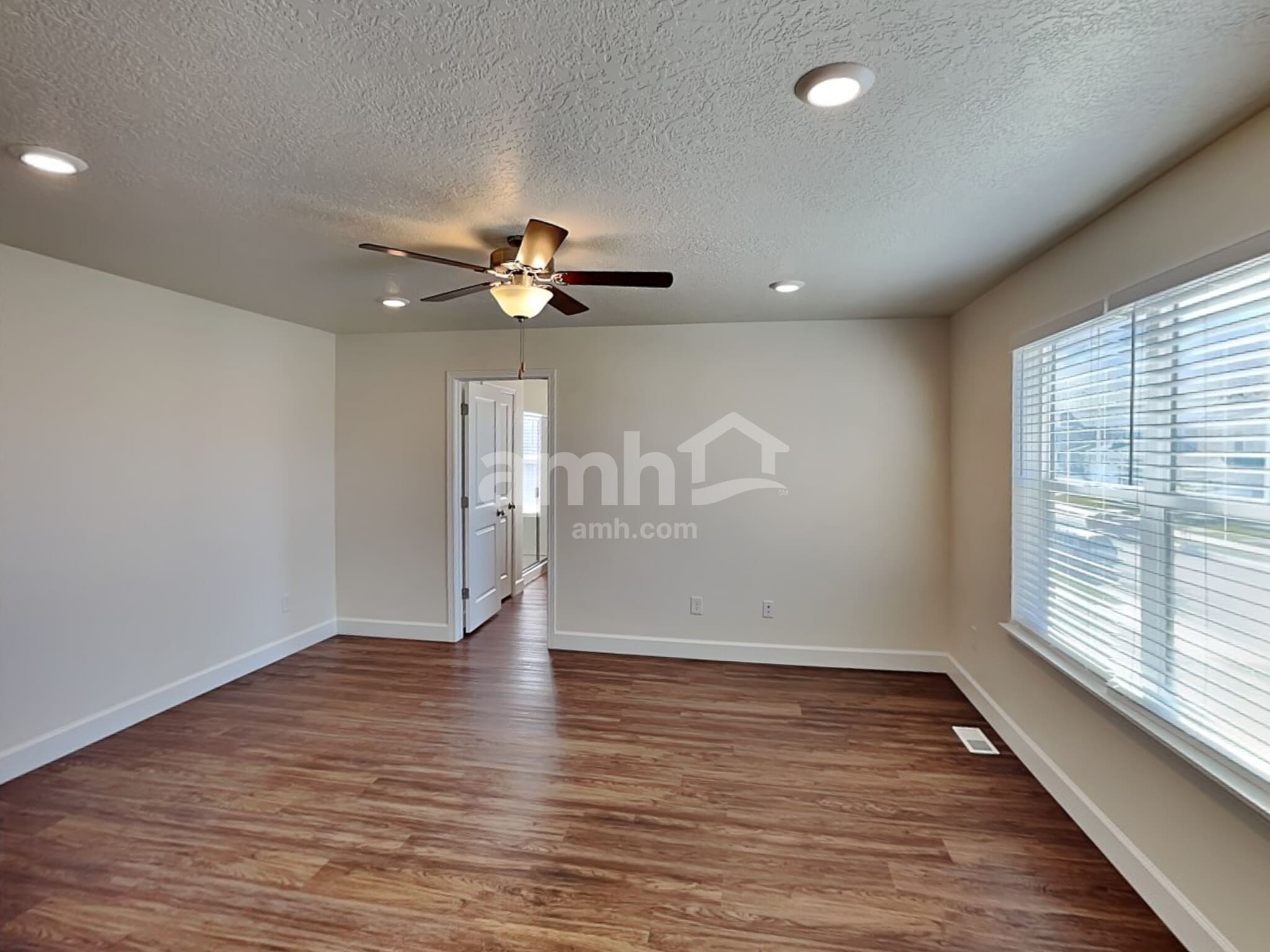 Building Photo - 2357 Surry Way
