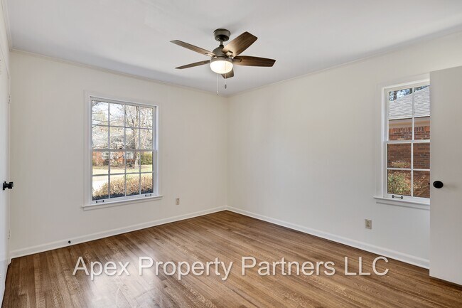 Building Photo - 5319 Chickasaw Rd