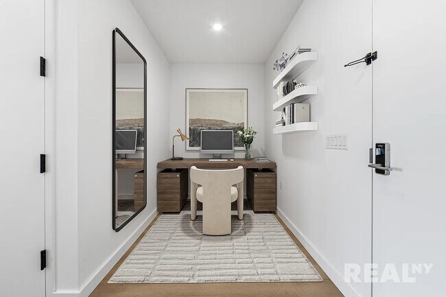 Building Photo - 953 Dean St