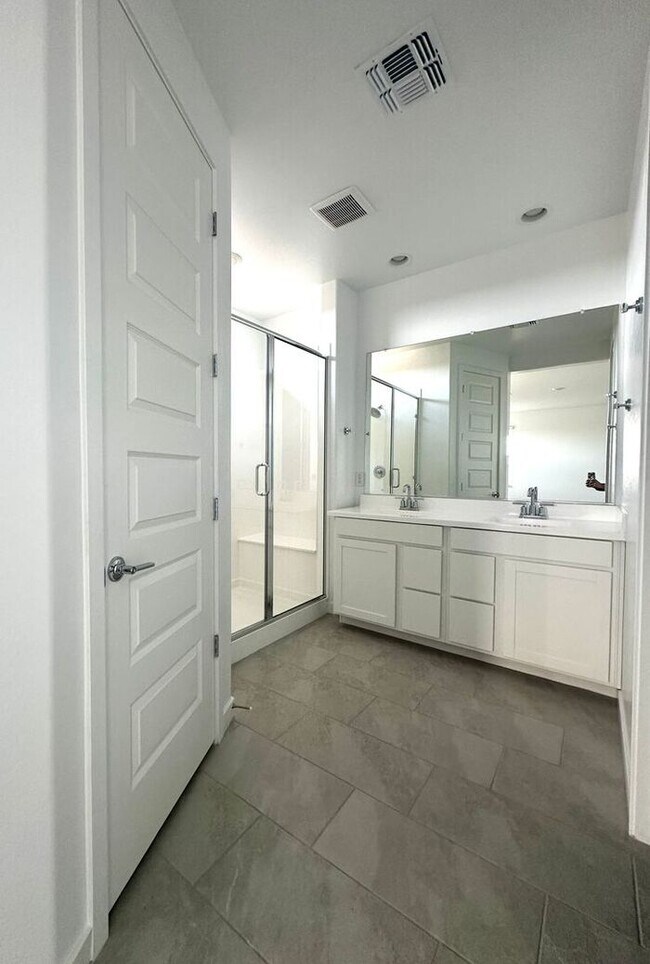 Building Photo - Be the $500 Off Move-In Special! First to Live Here! 5BR/3Bath Rental in Asante at Artisan!