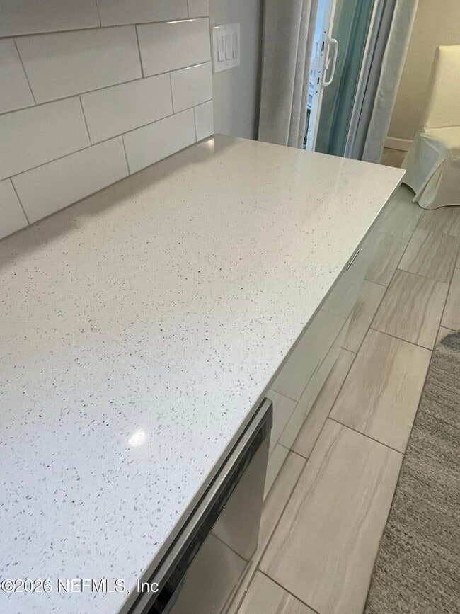 Building Photo - 695 Jimmy Buffett Mem Hwy