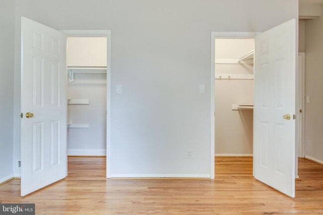 Building Photo - 6525 Byrnes Dr