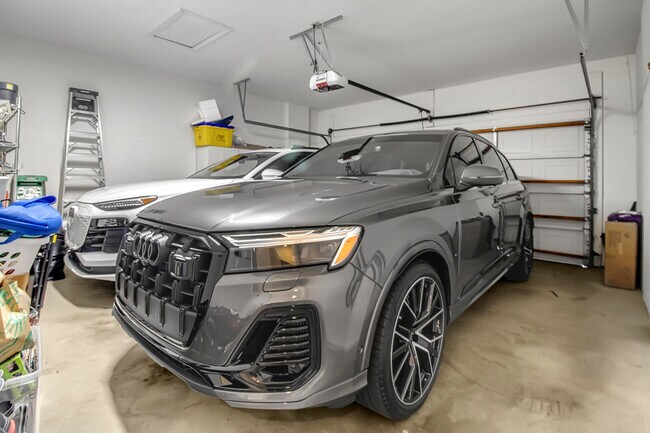 Building Photo - 6684 NW 23rd Ter