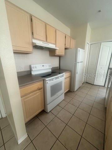 Building Photo - 5807 Legacy Crescent Pl