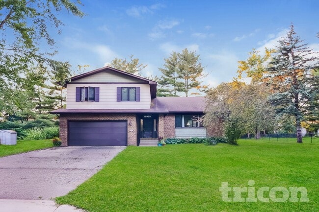 Primary Photo - 19955 Chili Ave W