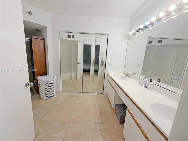 Building Photo - 3400 NE 192 St