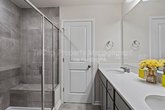 Building Photo - 416 Glen Clova Dr