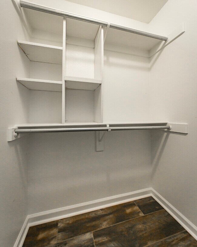 Building Photo - 31 Newcastle Dr