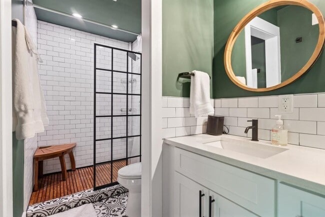 Building Photo - 3 Gilbert Trail NE