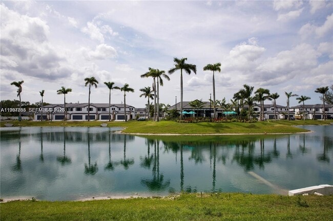 Building Photo - 5001 Peacock Wy