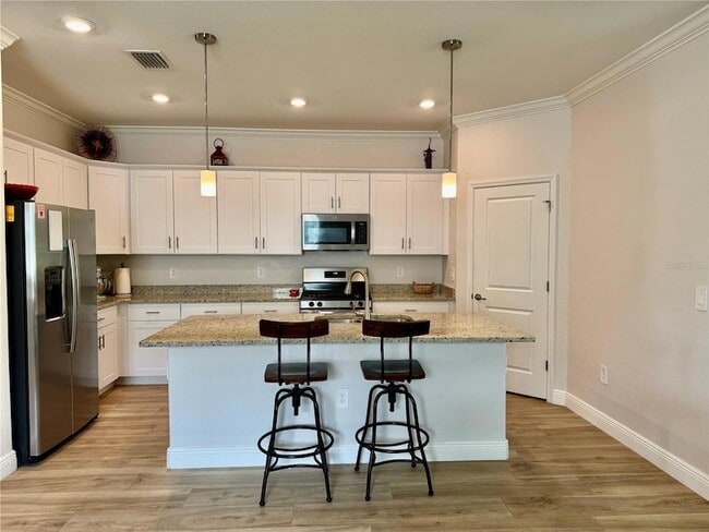 Building Photo - 17876 Woodland Ct