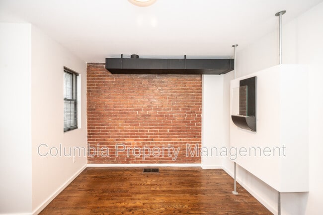 Building Photo - 811 T St NW