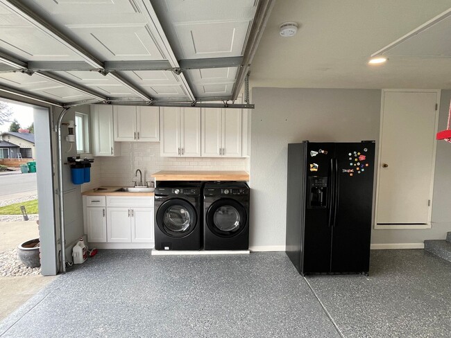 Building Photo - Renovated 3-Bedroom Home w/ Pool in May Valley Neighborhood