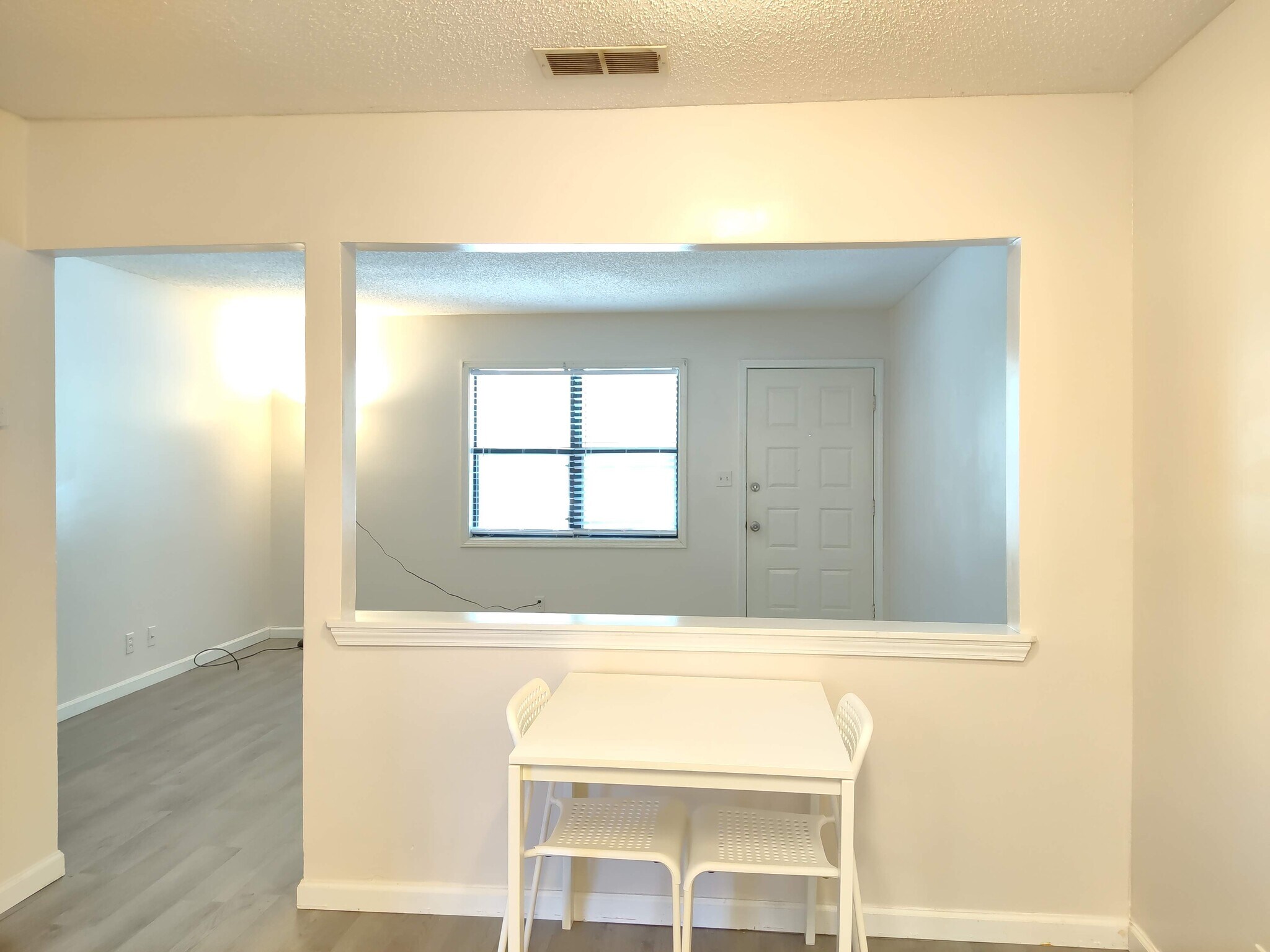 Building Photo - 801 Burcale Rd