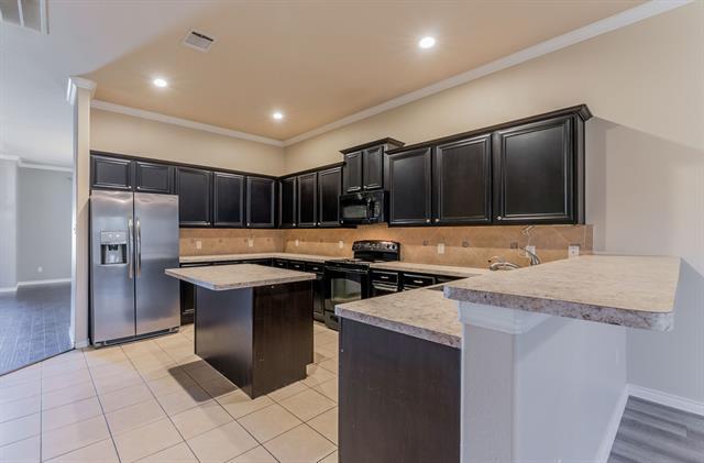 Building Photo - 1229 Lone Pine Dr