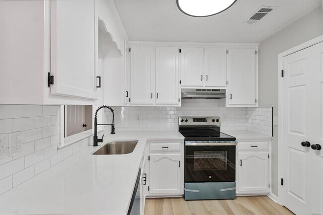 Building Photo - Spacious 3BR/2BA Home In Montgomery, AL