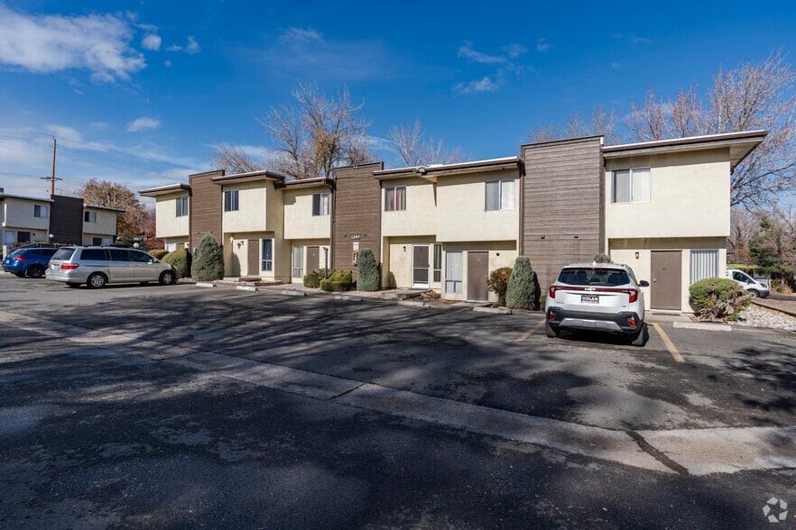 Fairway Park Manor 1224 Berrum Ln Reno NV 89509 Apartment Finder