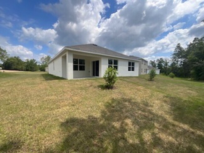 Building Photo - 35 Hickory Crse Trl