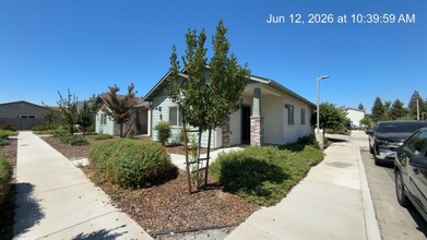 Building Photo - 4318